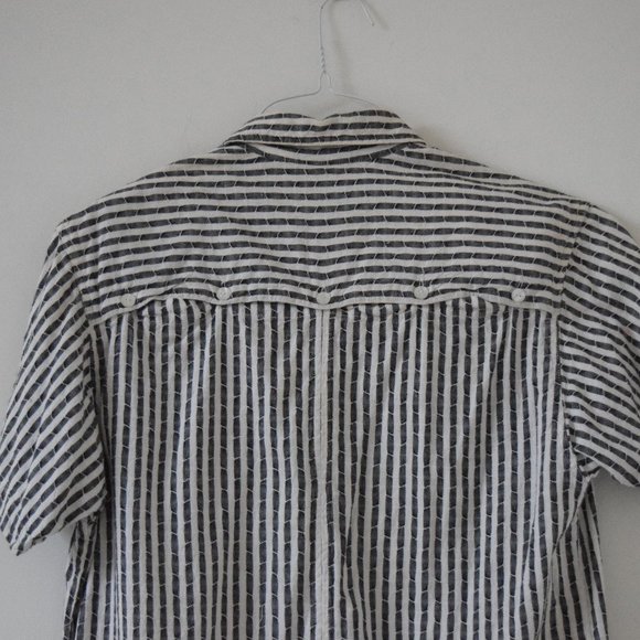KIIAZANA Vintage Cotton Fine Woven Pinstripe T-shirt | Size S - Picture 5 of 7